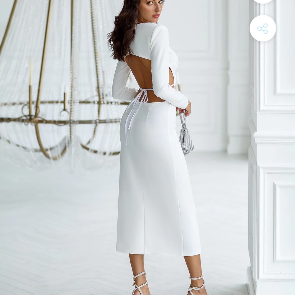 White long sleeve dress